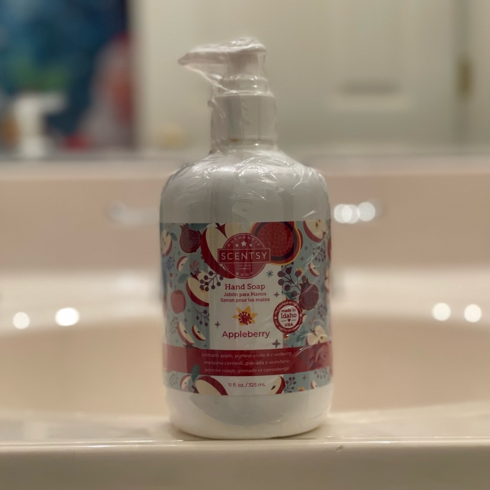 Scentsy AppleBerry HandSoap